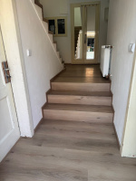 Schody z vinylu BUKOMA Dub Natur Elegance Nebovidy 6